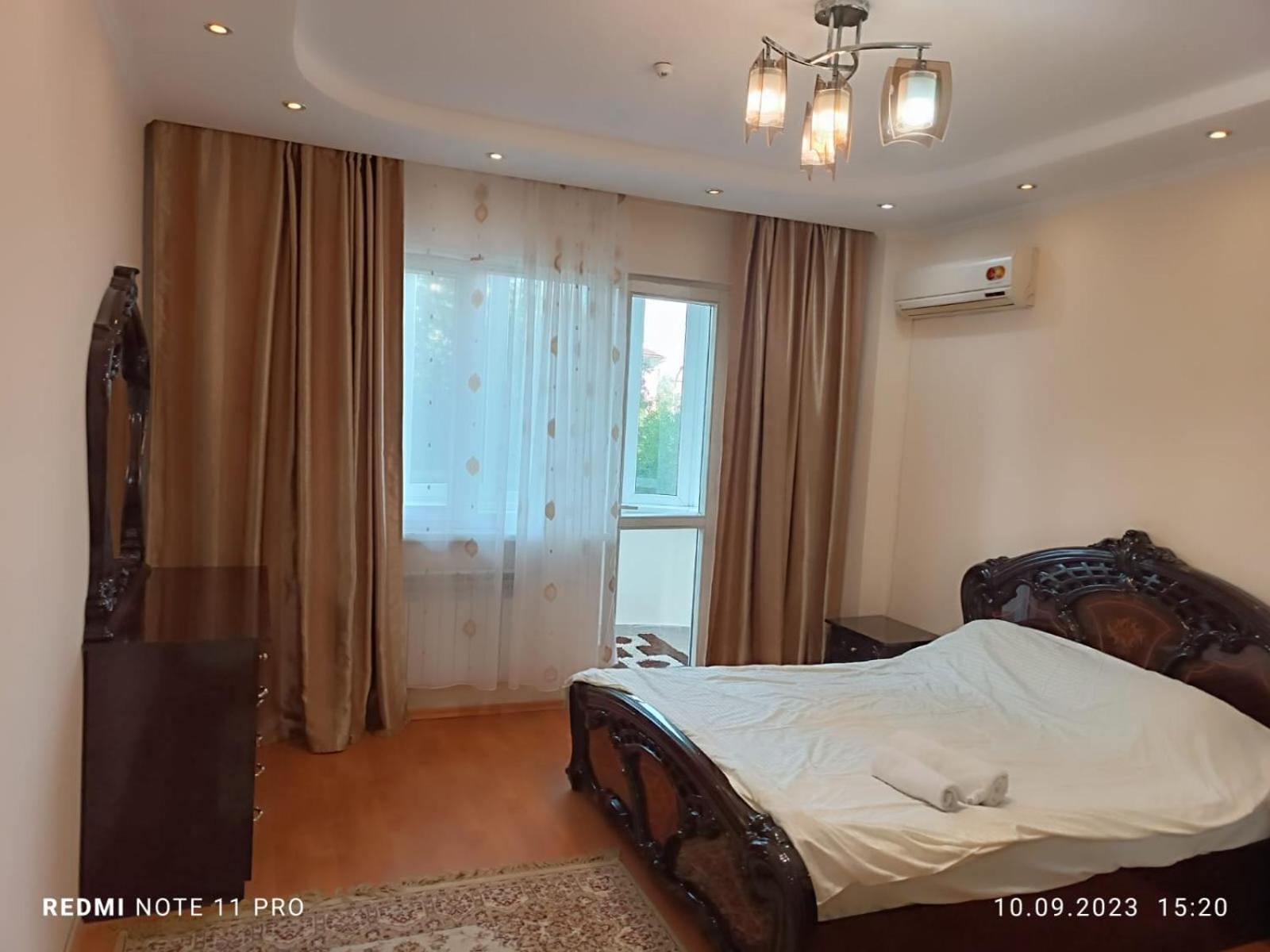 Улица Гоголя 2 Апартаменты 180 Метров Almaty Bagian luar foto