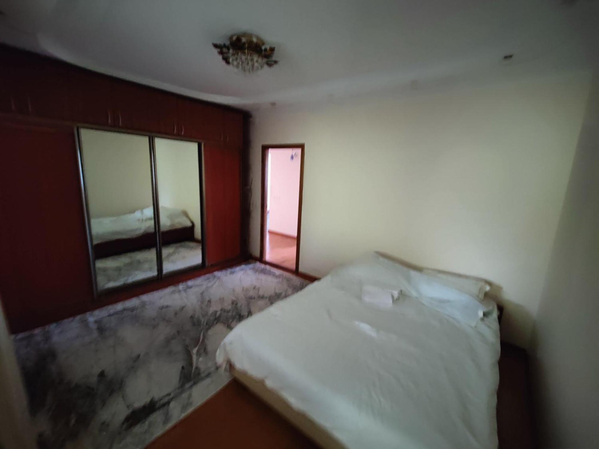 Улица Гоголя 2 Апартаменты 180 Метров Almaty Bagian luar foto