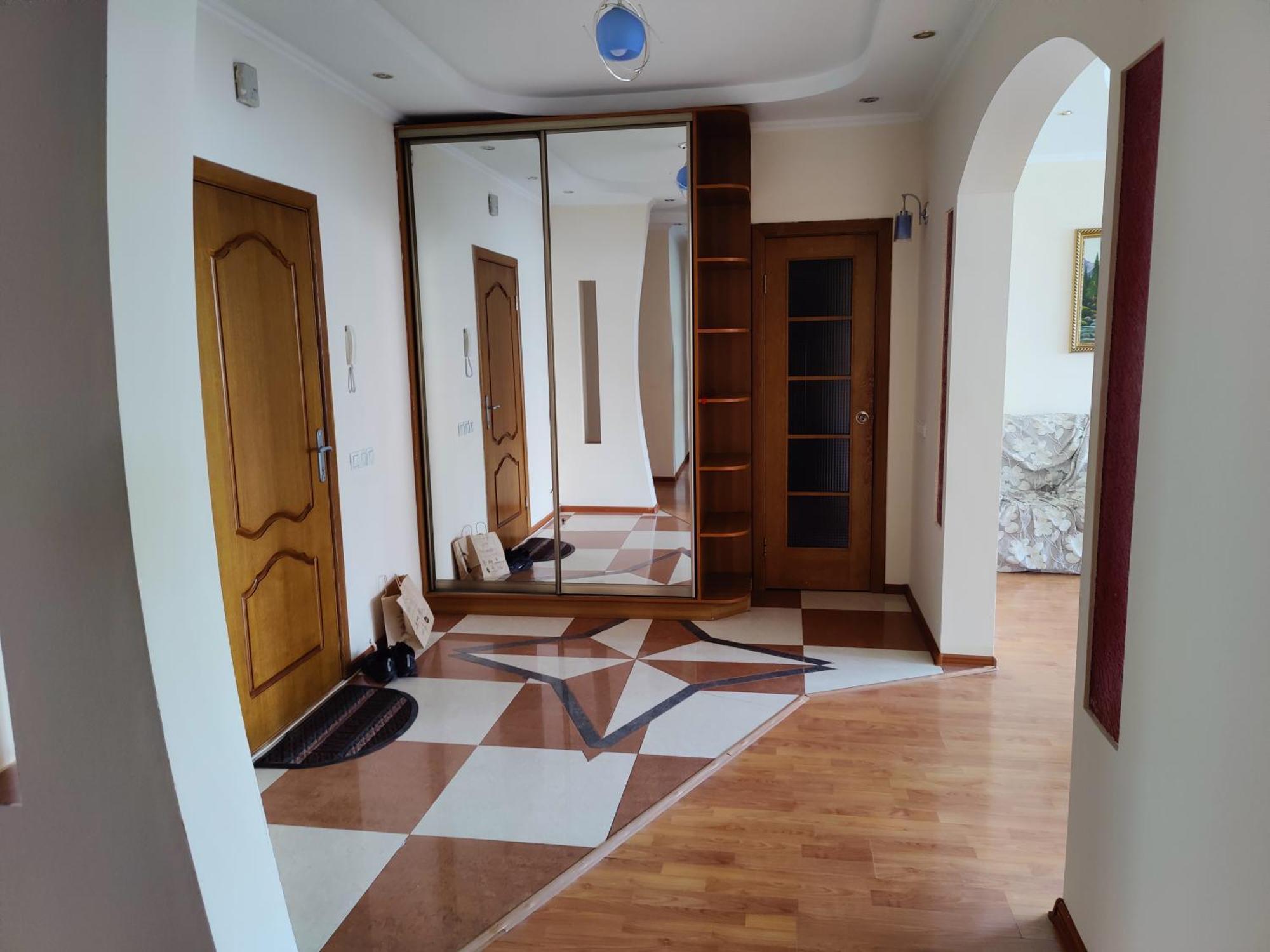 Улица Гоголя 2 Апартаменты 180 Метров Almaty Bagian luar foto